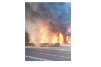 video incendiu de proportii in zona bellagio din mamaia fumul negru se vede de pe plaja 6894d415afe1c