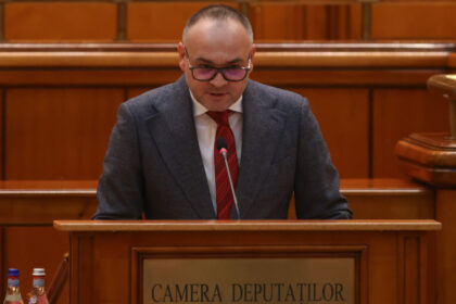 video moartea lui iliescu pretext pentru o motiune de cenzura deputat psd a aratat ce oameni de nimic sunt neterminatii de la usr 6894a160ebba3