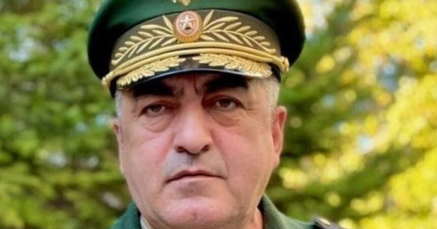 video momentul in care masina generalului rus esedulla abacev a fost vizata de ucraineni in regiunea kursk comandantul a fost grav ranit 68a5d0acd32fb