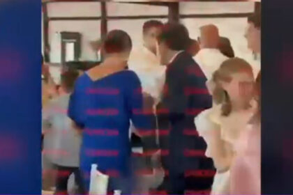 video presedintele nicusor dan surprins la o nunta langa bucuresti in weekendul prelungit de sfanta maria 68a4d582154dc
