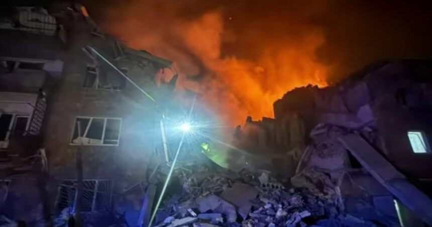 video rusia a bombardat din nou kievul cel putin 14 morti printre care trei copii valul de rachete si drone a provocat pagube majore 68b020b375c3f