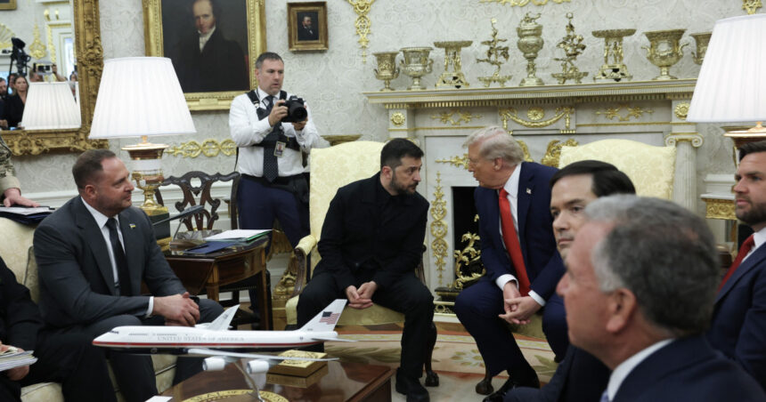 video trump anunta ca sua se vor implica in problema garantiilor de securitate pentru ucraina razboiul se va incheia lumea s a saturat 68a373d70f5e6
