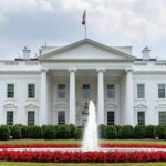 video trump s a urcat pe casa alba vorbind in gluma de amplasarea unor rachete nucleare 68926d5fa96cb