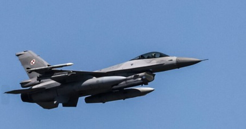 video un avion de vanatoare f 16 al poloniei s a prabusit in timpul pregatirilor pentru un spectacol aerian pilotul a murit 68b0b4208b0c4