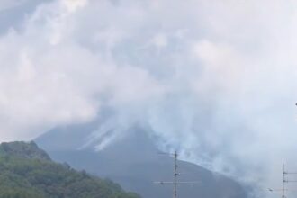 vulcanul etna erupe din nou a fost emisa o alerta pentru traficul aerian 68ad46615c821