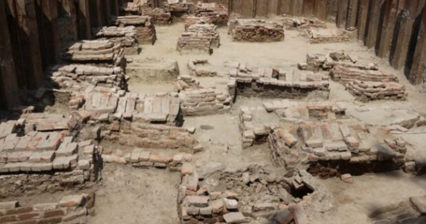 zeci de morminte medievale au fost descoperite in curtea unui liceu lugoj o adevarata fereastra catre trecut 689066278c220