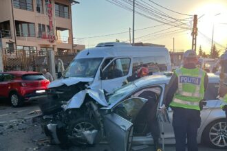 accident grav in mangalia intre un autoturism si un microbuz a fost activat planul rosu sunt mai multe victime 68bfb74abe51c