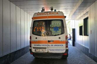 accident la valu lui traian pe strada semanatorului femeie dusa de urgenta la spital 68cd05fcb2eaa
