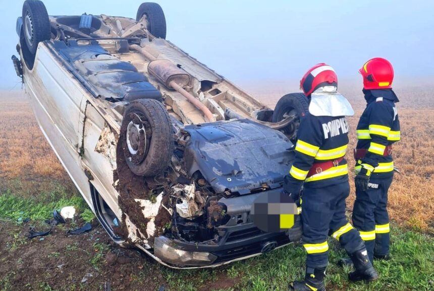 accident o masina s a rasturnat la iesire din constanta spre ovidiu ca prin minune nimeni nu a fost ranit 68b911ef48280