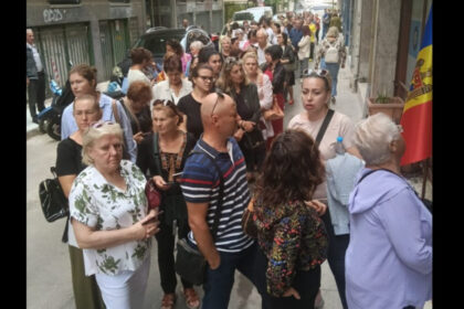 alegeri republica moldova 2025 alerte cu bomba la mai multe sectii de votare din diaspora inclusiv in bucuresti 68d92c6f603d2