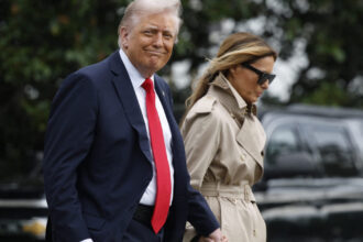analiza donald trump se indreapta spre marea britanie intr o vizita de stat atent coregrafiata il flatezi il imbunezi il distragi 68c9935a3250a