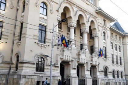 aur a depus un denunt la parchet impotriva guvernului si aep pentru ca nu se organizeaza alegeri in bucuresti 68c9a6ddc575f