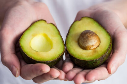 avocado mananca ei noi n avem bani nici de pufuleti reactia unui roman la supararea ministrului agriculturii 68cd07c239e70