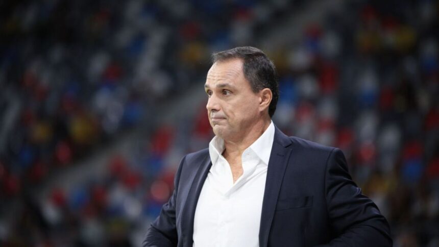 basarab panduru vede o surpriza in superliga daca vor castiga urmatoarele trei etape discutam altfel 68c9081838704