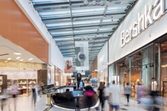ca n filmele de comedie a fugit cu prada direct in bratele politiei hot prins langa city park mall de oamenii legii care erau la alt caz 68b8b8c6b6f4b