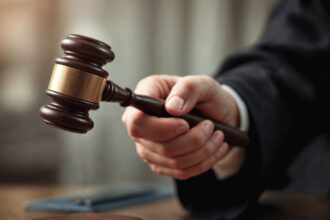 casa din chirpici si teren de aproape 3 000 mp din mihai viteazu scoase la licitatie la jumatate din pretul de evaluare intr un dosar de executare silita 68d759b9d86a1