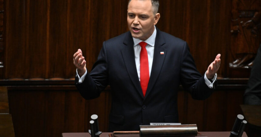 ce a decis polonia in legatura cu beneficiile acordate refugiatilor ucraineni legea semnata de presedintele nationalist nawrocki 68d70809c3122