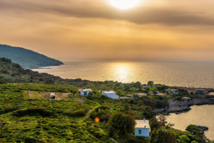 ce secrete ascunde insula nemuritorilor din grecia unde localnicii sunt mai fericiti si traiesc mai mult decat restul lumii 68ce531d245ef