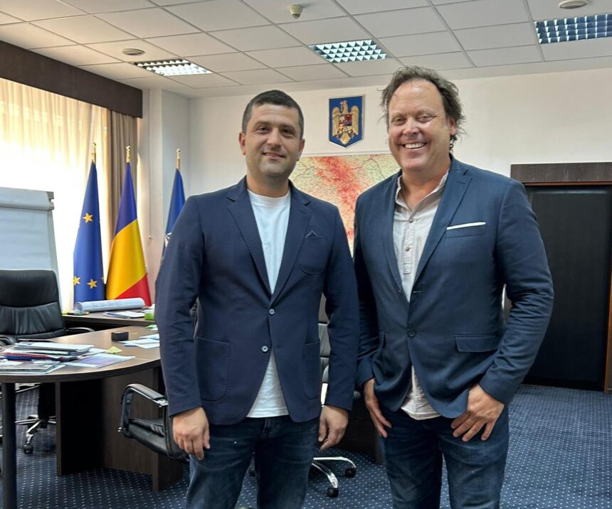 charlie ottley jurnalistul britanic care promoveaza romania in asteptarea cetateniei vizita neanuntata la ministerul economiei 68c4fd453146a