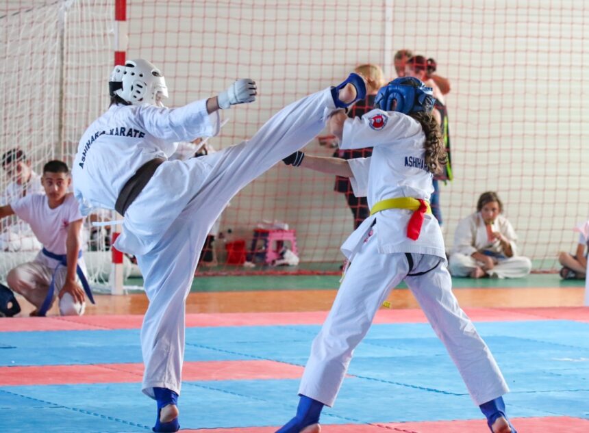concurs international de karate kyokushin in sala de sport de la ovidiu 68baed10e20ad