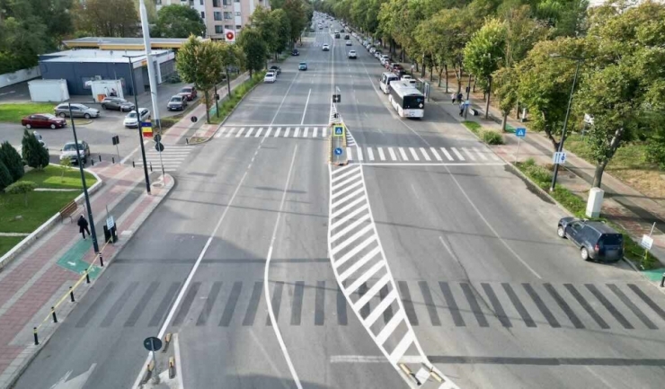 constanta scuar median amenajat pe bulevardul lapusneanu 68cc136ec29ce