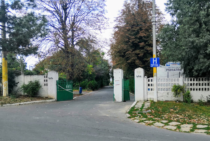 constanta un tanar care arunca de la geam cu obiecte contondente luat de acasa de autoritati m au luat cu japca mi au pus catusele sunt doua palazu si se fac chestii 68b7684c2a7a1