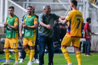 cosmar pentru mircea lucescu un titular rateaza meciul vital cu austria dupa ce a vazut galben cu cipru 68c0853e583f9