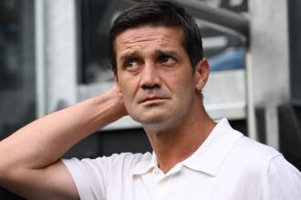 cristi chivu de neclintit face scut in fata jucatorului sau inaintea duelului din ucl nu l schimb 68ca6eaf50ccf