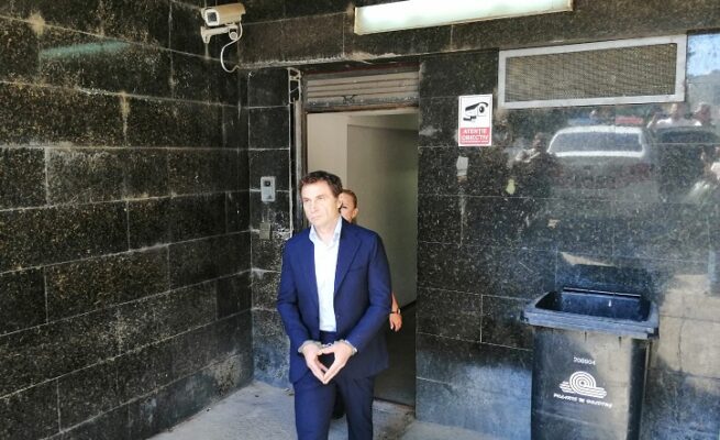 Cristian Radu, primarul suspendat al Mangaliei, va rămâne în detenție. Hotărârea este finală. 1 cristian radu primarul suspendat al mangaliei ramane in arest decizia este definitiva 68da7b2328b8e