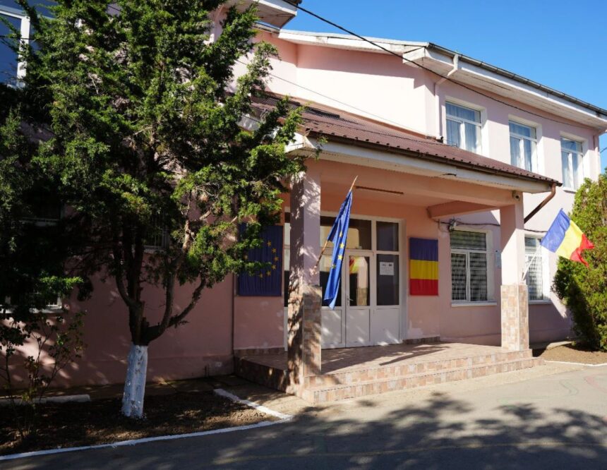 cu sprijinul primariei cumpana scolile si gradinitele sunt gata sa i primeasca pe copii in noul an de invatamant 68b993eda961d