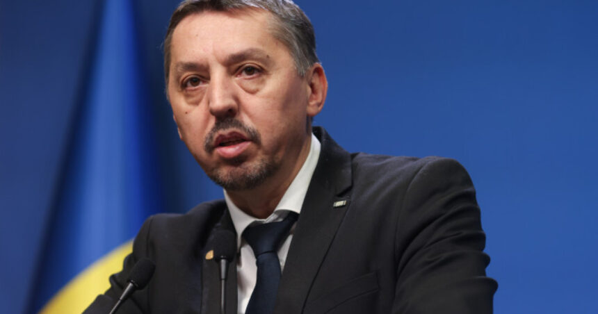 cum s a aparat daniel david in fata motiunii aur daca nu suntem atenti tara va deveni o civilizatie esuata sub obscurantism 68c82b17eae00
