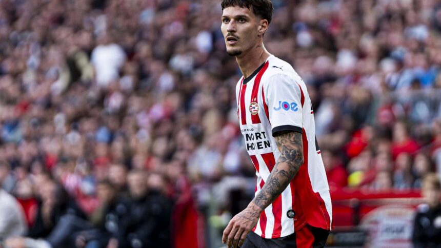 dennis man a jucat 13 minute in champions league cu psv ce s a intamplat fix cand a intrat pe teren 68c9b0d6efa9f