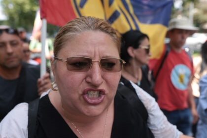 diana sosoaca a fost citata de procurori intr un dosar penal pentru promovarea ideilor legionare ce le a transmis europarlamentarul 68cda24e47abf