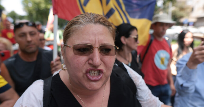 diana sosoaca a fost citata de procurori intr un dosar penal pentru promovarea ideilor legionare ce le a transmis europarlamentarul 68cda24e47abf