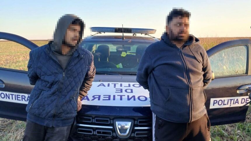 doua persoane retinute de politistii de frontiera dupa ce au intrat ilegal in tara ascunse in remorca unui tir 68c95fc282441