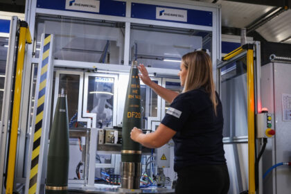europa cauta zeci de mii de muncitori pentru industria de armament dar tinerii refuza ofertele 68b7f0e443a70