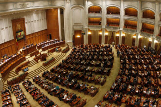 exclusiv parlamentul cheltuie 1 milion e cu angajatii alesilor lunar peste 1 000 de consilieri si soferi la 464 de senatori si deputati 68c422dd6ca30