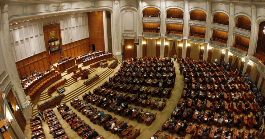 exclusiv parlamentul cheltuie 1 milion e cu angajatii alesilor lunar peste 1 000 de consilieri si soferi la 464 de senatori si deputati 68c422dd6ca30