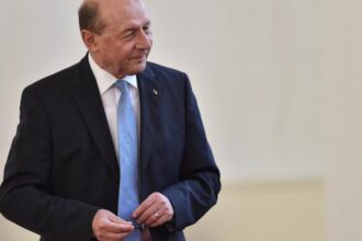 fostul presedinte traian basescu avertizeaza pe 28 septembrie seara putin si ai lui pot fi la granita romaniei 68c741344e17e