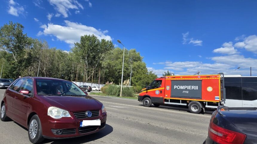 foto alerta la iesirea din costanta spre ovidiu pompierii intervin cu autospecialele de stingere si cele de prima interventie si comanda 68cd41c261cf5