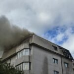 foto focul care a cuprins toate apartamentele de la mansarda unui bloc din constanta a fost stins dupa aproape 4 ore 68c6f0b8b97a8