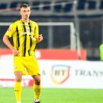 foto nikita stoinov fundasul central al lui dinamo desemnat jucatorul meciului la debutul israelului in preliminarii 68be9eda205c4