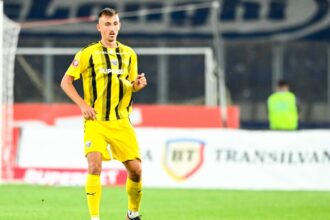 foto nikita stoinov fundasul central al lui dinamo desemnat jucatorul meciului la debutul israelului in preliminarii 68be9eda205c4