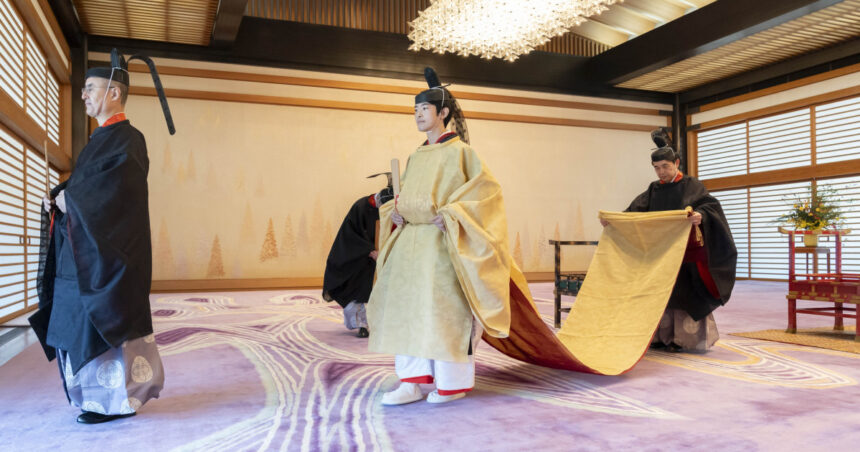 foto printul hisahito al japoniei a ajuns la maturitate primul barbat in ultimii 40 de ani de ce ar putea fi ultimul din familia imperiala 68bd3ad92c5d8
