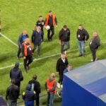 foto si video ce nu s a vazut la tv eugen neagoe a sarit la arbitru la pauza meciului petrolul rapid 68d83168b6ac6