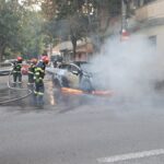 foto video arde o masina in constanta strada ilarie voronca blocata 68c0558f7edf1