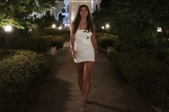 galerie foto maria sara popa singura romanca in sferturile turneului de la bucuresti 68c3b6f767b3b