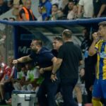 galerie foto scene incredibile pe ilie oana un oficial al petrolului de neoprit dupa ce a vazut rosu a sarit la arbitru 68c8665f4656b