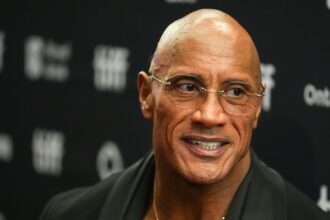 galerie foto the rock a dat cartile pe fata in dialog cu cnn muschii mei asta s a intamplat 68c1b9c7b0ce0