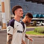 galerie foto tricolorii decoleaza spre cipru imagini cu elevii lui lucescu de pe aeroport 68bda5fd0bd07